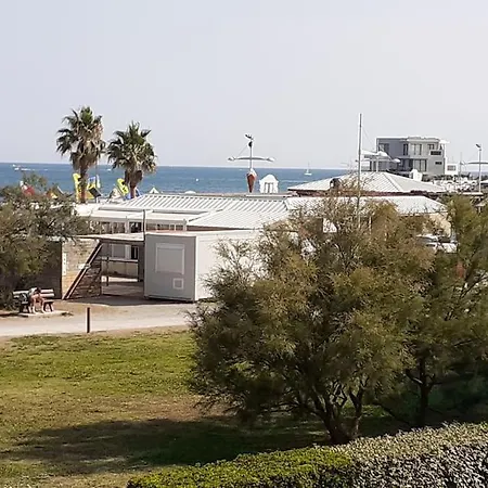 Plein Sud, Vue Mer, Parking, Clim Апартаменты *